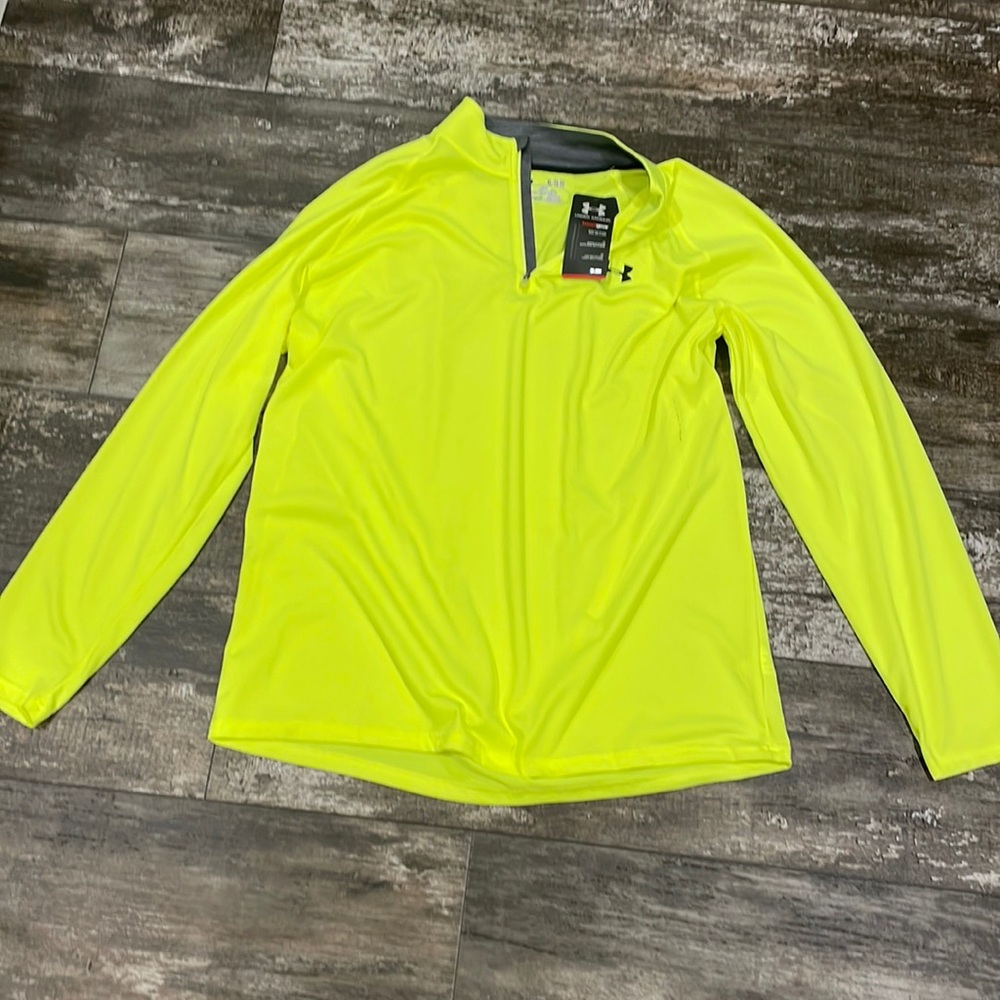 Under Armour performance heat gear pullover. New with tags